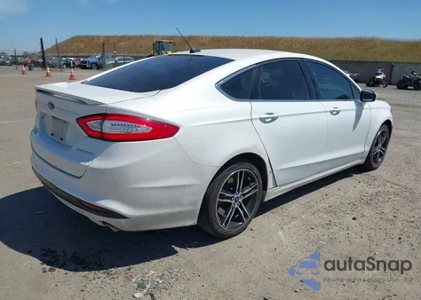 2014 Ford Fusion Energi Titanium from USA, damaged, VIN 3FA6P0SU2ER306913